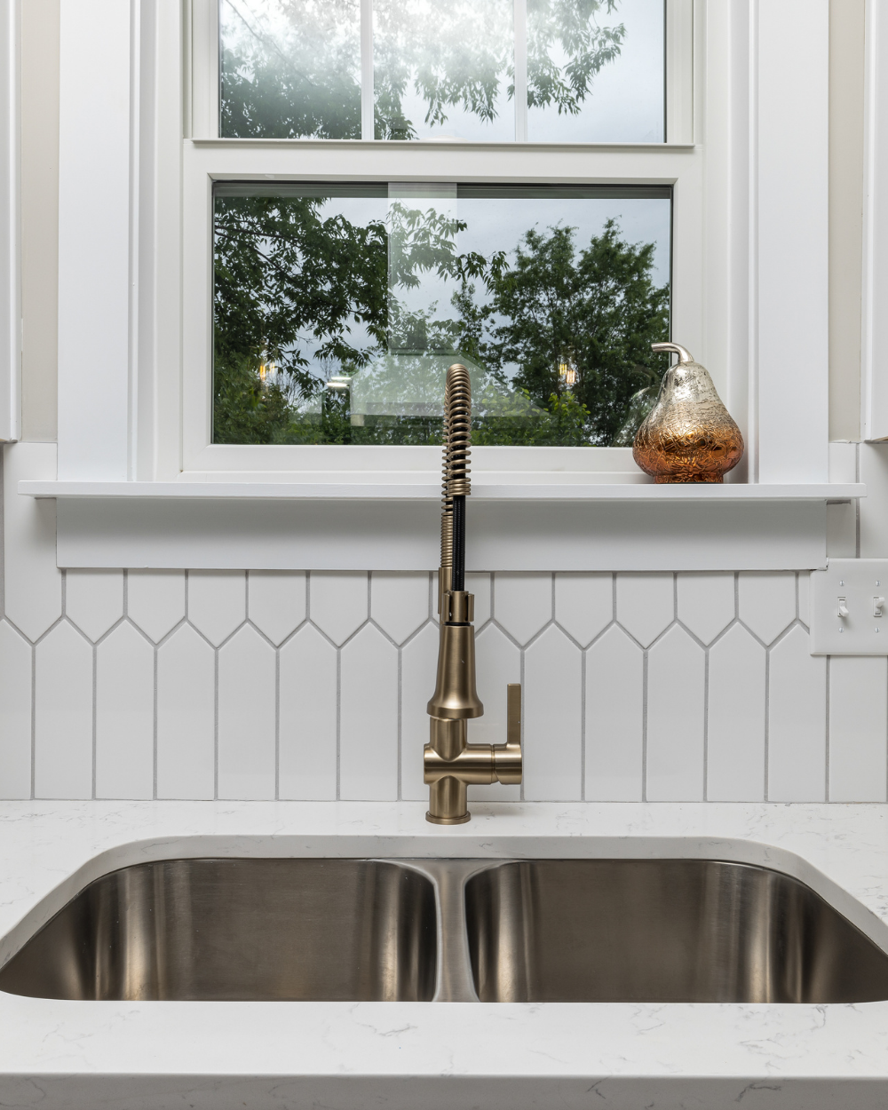 Removable backsplash options