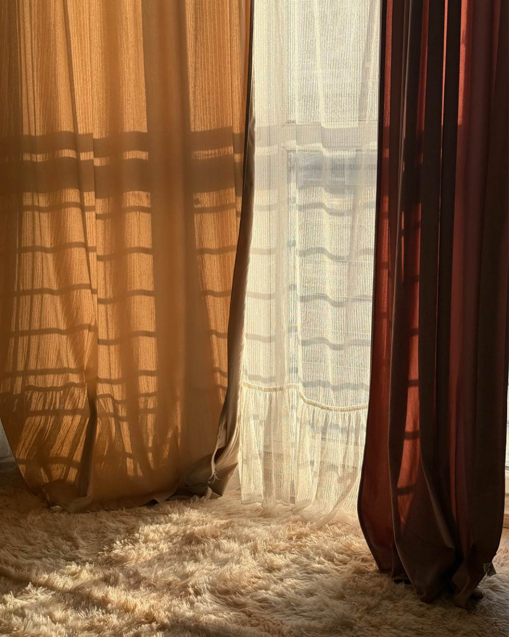 Rugs curtains and lighting for rentals
