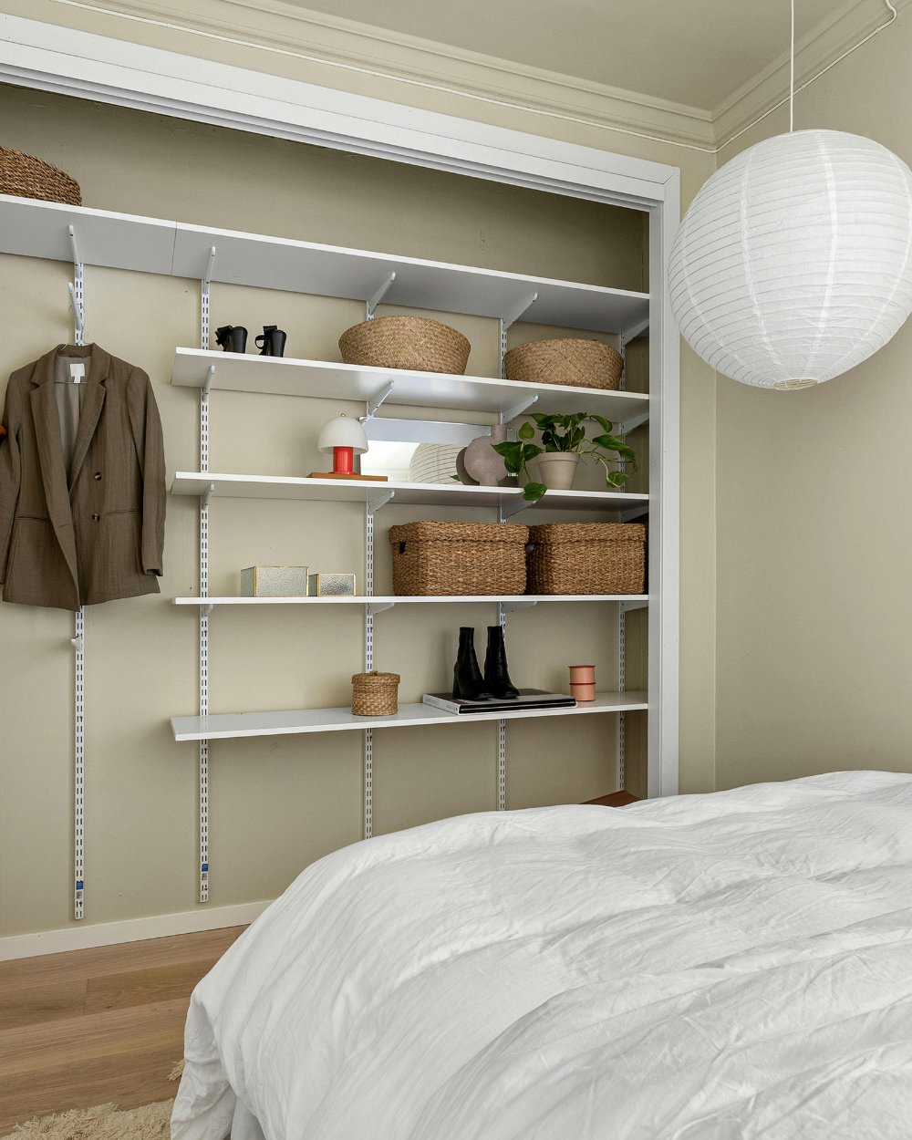 Ultimate small bedroom storage guide